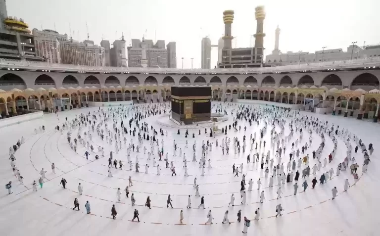 كيفية الاستعلام عن طلب الحج عبر المسار الإلكتروني 2025