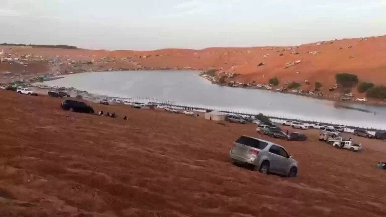 رابط الحجز في مخيم اليمامه 1447