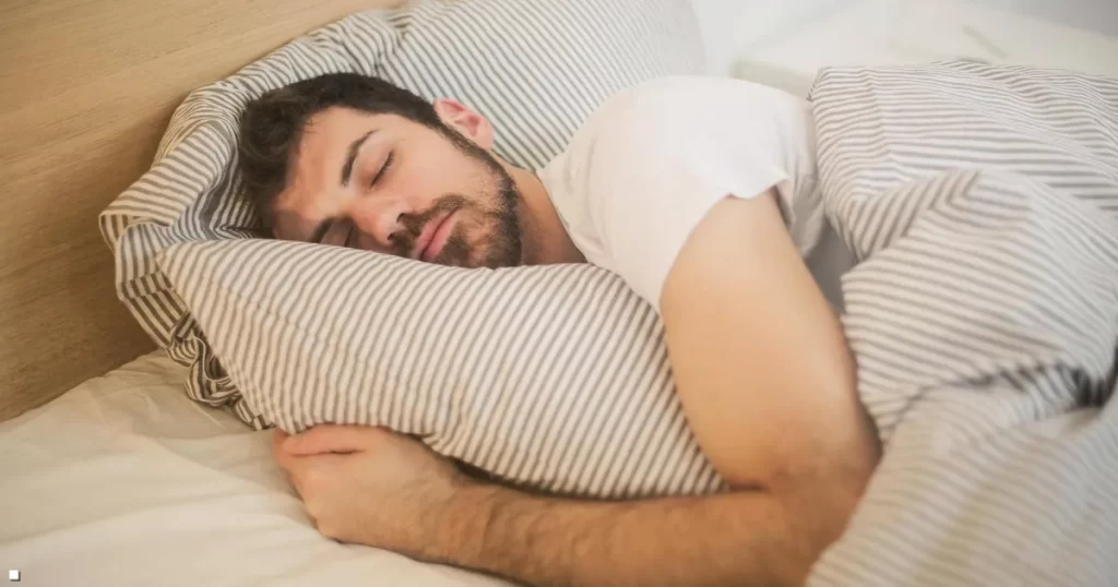 كيف تنام في 3 دقائق بكل سهولة؟ اسرع طريقة للنوم