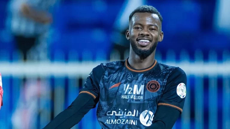 الهلال السعودي: عاشت روح الانتماء والعشق | تمبكتي من الأصل إلى الفرع.. أفضل مدافعي الأخضر السعودي هلالي