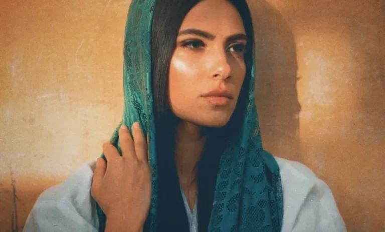 من هى هدي المفتي ويكيبيديا وكم عمرها