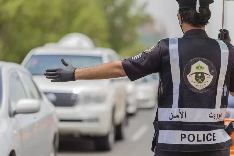 الاستعلام عن مخالفات المرور عبر بوابة أبشر 1447