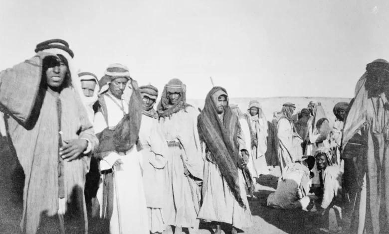 عائلة الزعاق وش يرجعون