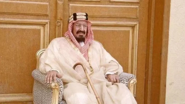 قصة الملك عبدالعزيز في توحيد المملكة