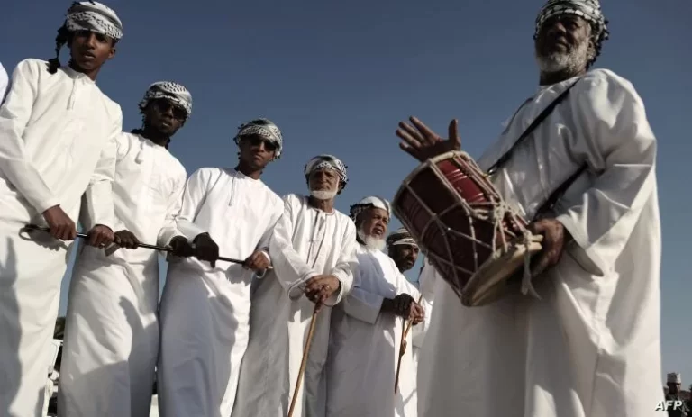 ما هو أكثر عدد قبيلة في عمان؟