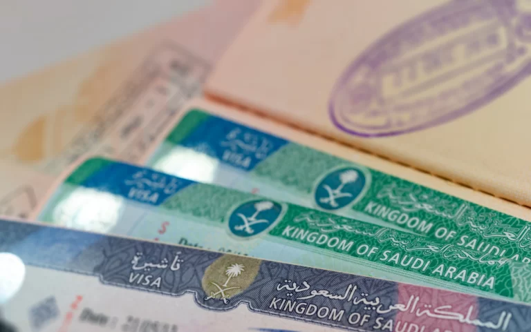 تمديد تامين زيارة 1447 ما هي شروطه وخطواته