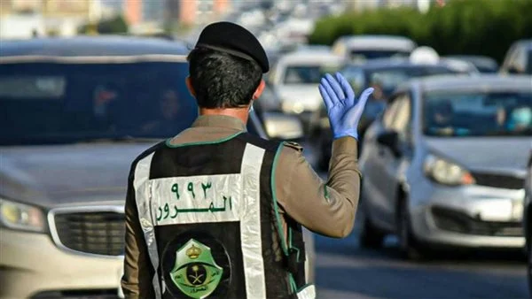 المرور السعودي يؤكد على ضرورة الالتزام بحزام الامان ويغلظ عقوبة عدم ارتداؤه
