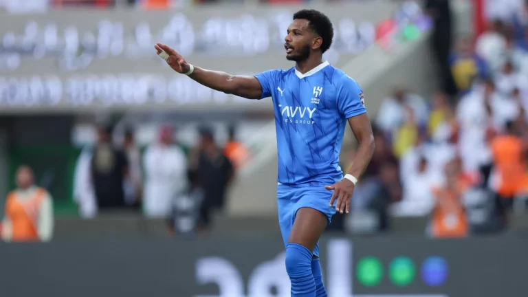 حسم أزمة نجم نادي الهلال السعودي بعد استئناف الأخدود