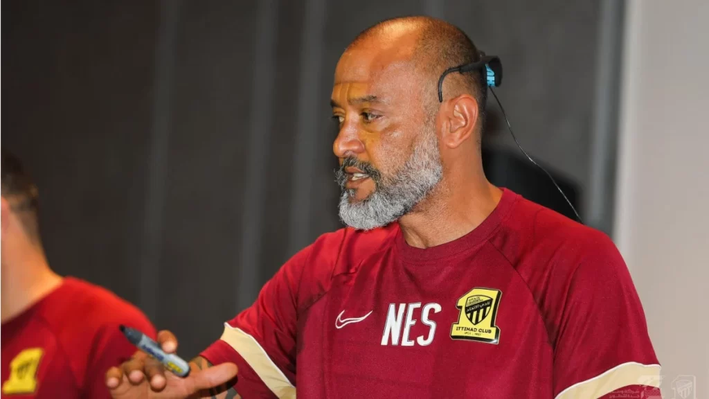 قرار منتظر عن مستقبل سانتو مع الاتحاد السعودي