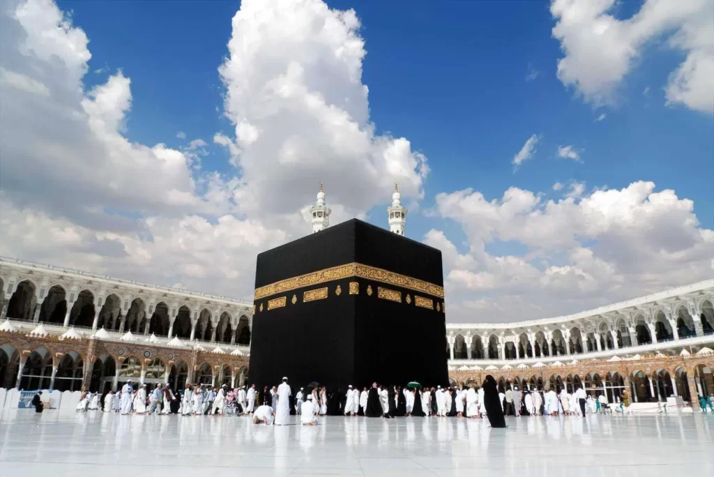 ما تفسير رؤية الكعبة في المنام للرجل المتزوج؟