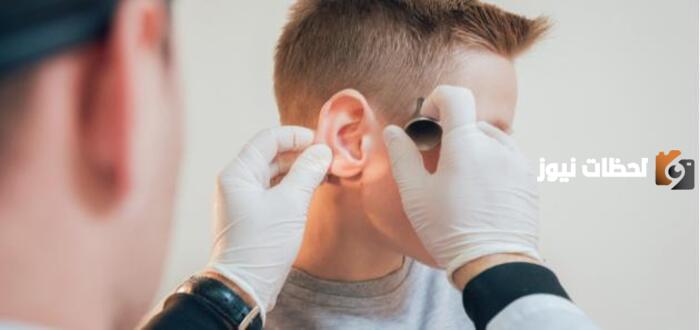 ما سبب التنميل وراء الأذن وكيف يتم علاجه؟