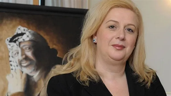 من هي زوجة ياسر عرفات ويكيبيديا السيرة الذاتية وكم عمرها؟