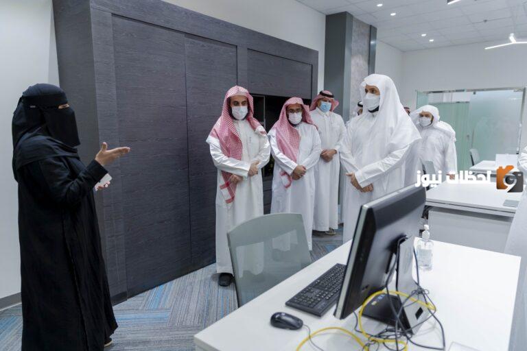 وزير العدل يدشن خدمات الرعاية الأسرية لحفظ كيان الأسرة وتحقيق العدالة الوقائية