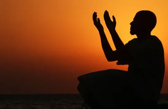 قصص عن الإيمان باليوم الآخر