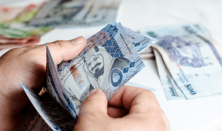 مع البدلات وبعد التعديل .. اليكم سلم رواتب المرتبة الثامنة الجديد 1447