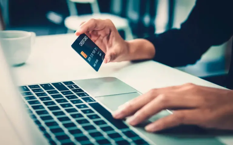 بدون حساب بنكي في السعودية.. كيف يمكنني تحويل الأموال؟