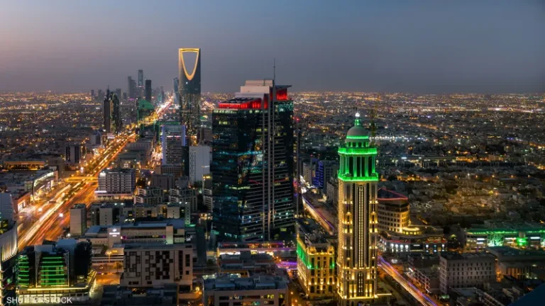 زيادة الإيرادات غير النفطية بمعدل 53% بالمملكة في الربع الثالث 2025 تعرف اكثر على المزيد من التفاصيل