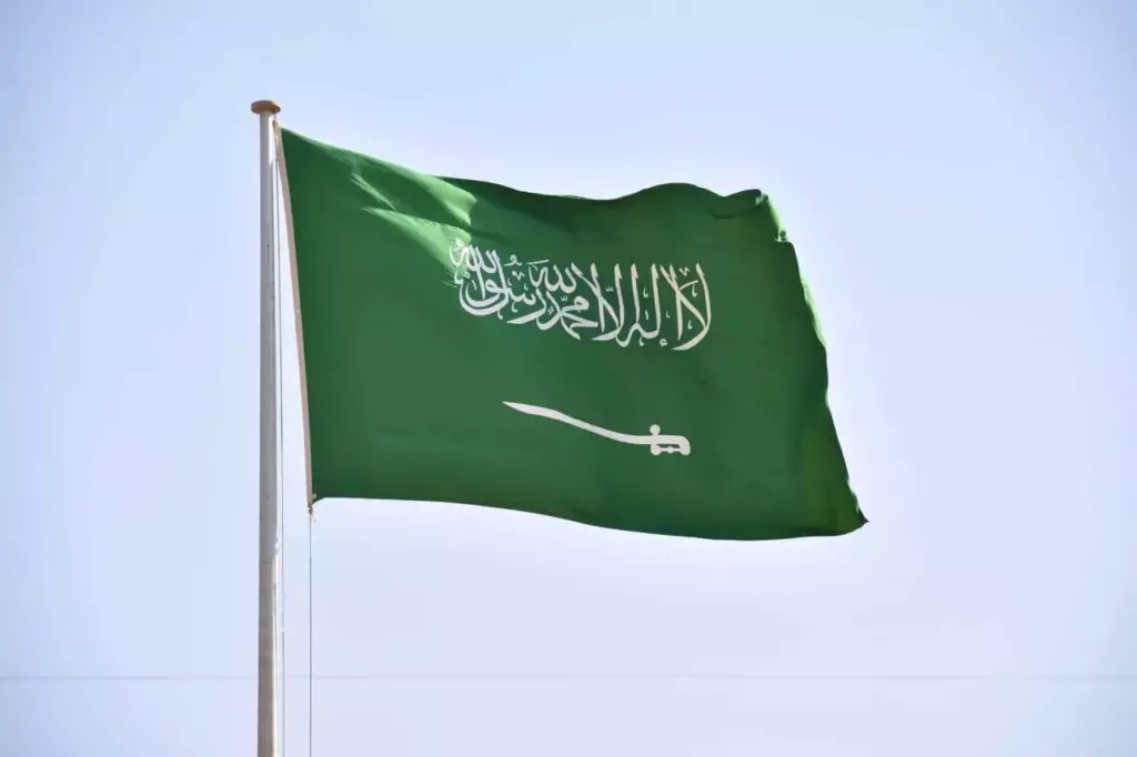 كم مدة تمديد الزيارة العائلية؟