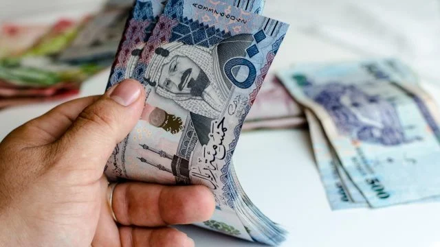 ما هي أهم وأبرز مزايا قرض آهل وشروط الحصول عليه؟