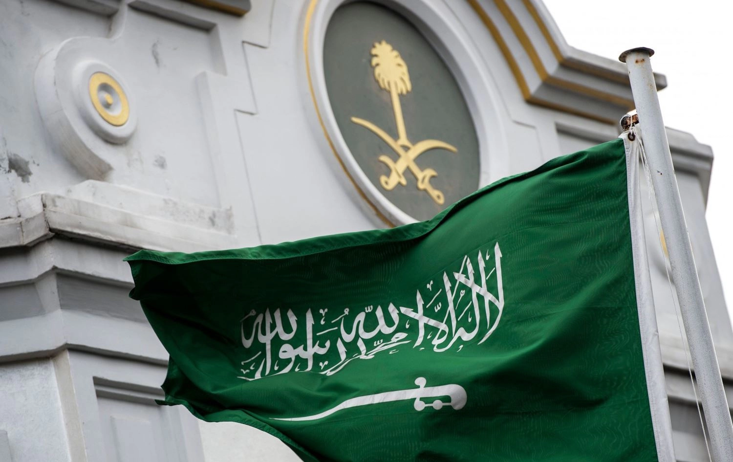 رسميا..  السعودية تكشف عن عدد من المهن بدون كفيل لكافة المقيمين 1447