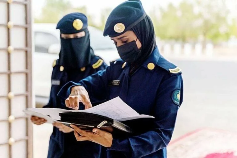 لحملة الثانوية فأعلى .. بوابة القبول والتسجيل بالدفاع المدني رتبة جندي نساء 1447