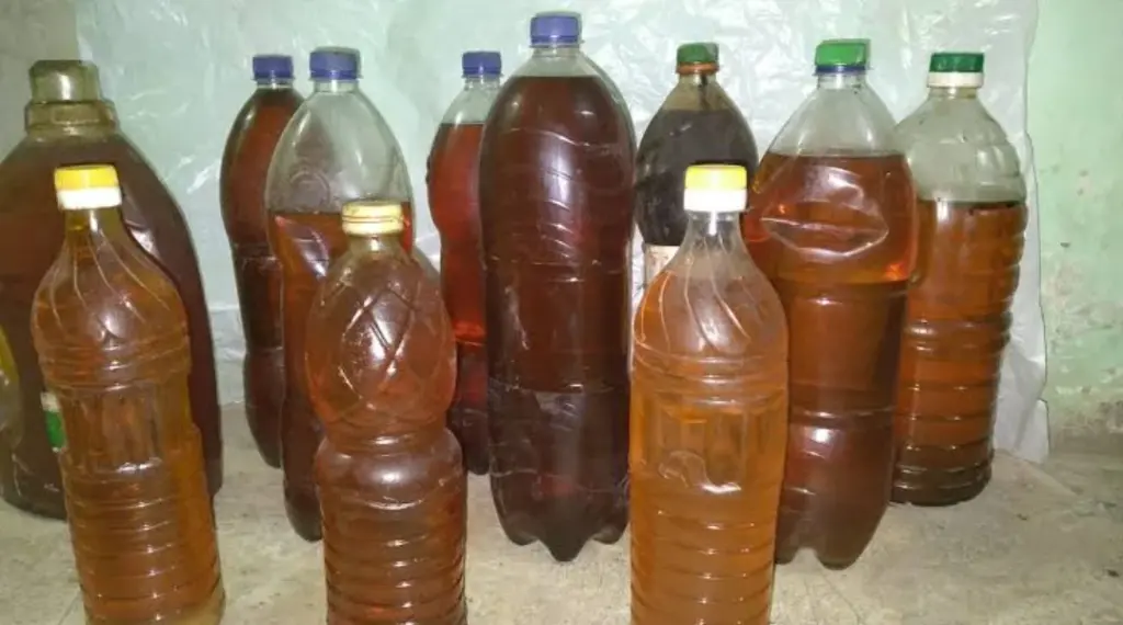توقفي حالا عن رمى زيت القلي المستعمل في الحوض لهذا السبب