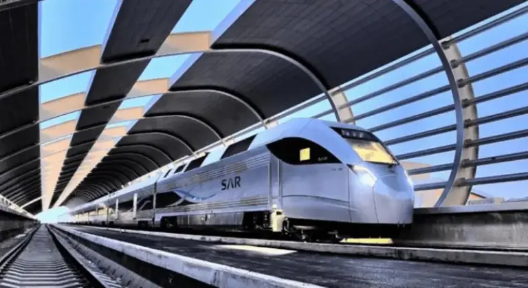 طريقة حجز تذاكر القطار سار للخطوط السعودية SAR أون لاين 2025