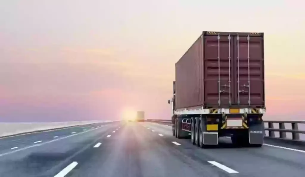 ما هي اسعار الشحن من السعودية إلى مصر