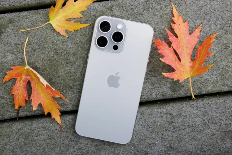 بمواصفات رائعة ومميزات مذهلة مع نقاط القوة والضعف لعملاق apple الجديد .. مراجعة iPhone 15 Pro Max 2025
