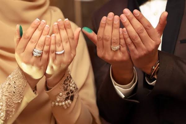 تهنئة بعقد القران وقرب الزفاف1