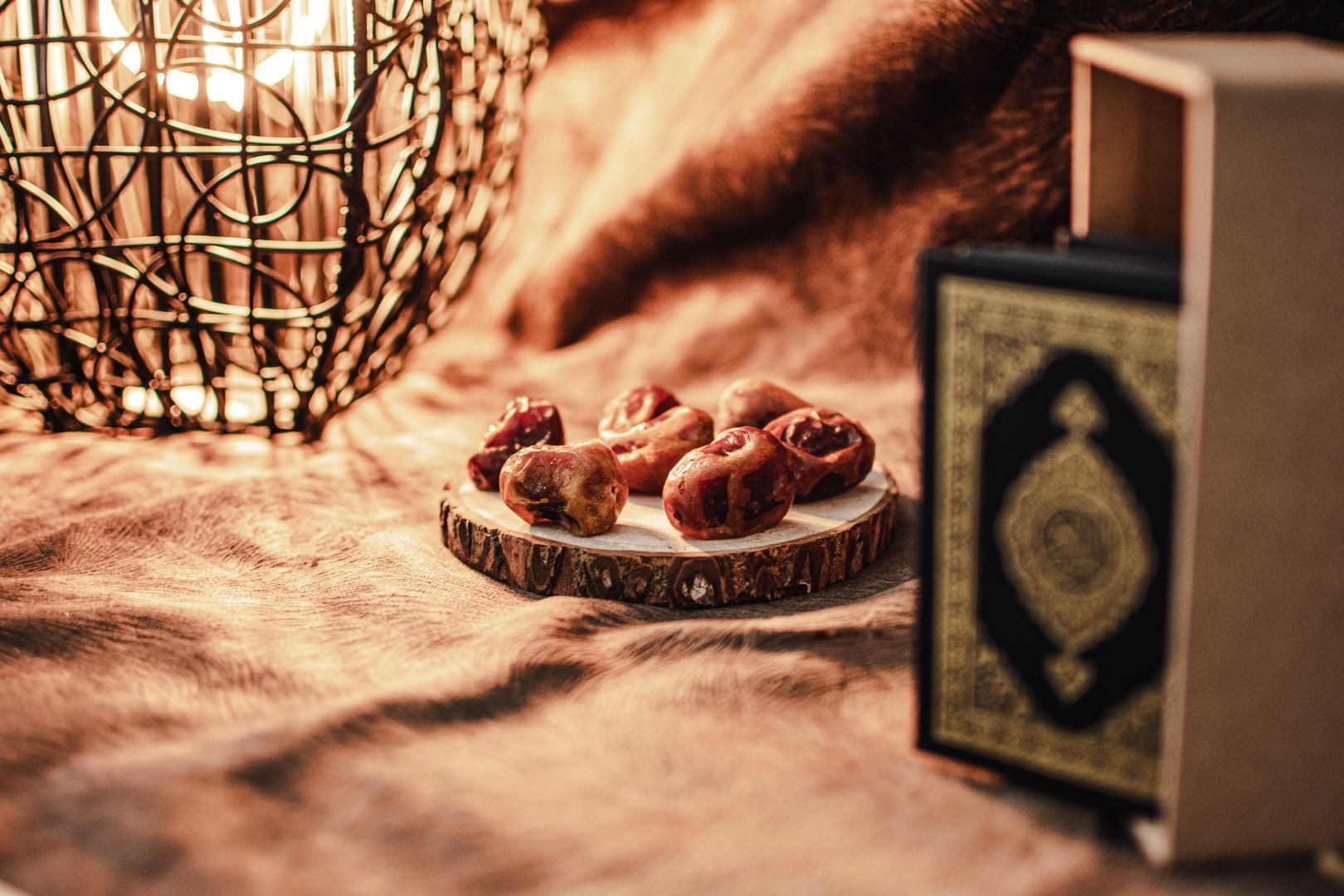 دعاء ثالث أيام عيد الفطر 2024 اللهم إني أعوذ بك من فتن القبر وفتنة الدنيا والآخرة وفتنة المسيح الدجال