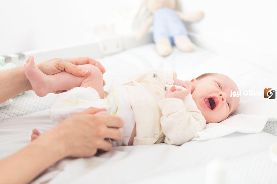علاج البراز الاخضر عند الرضع بالاعشاب وأسباب البراز الأخضر