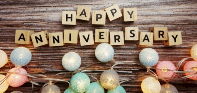 رسائل تهنئة بعيد الزواج