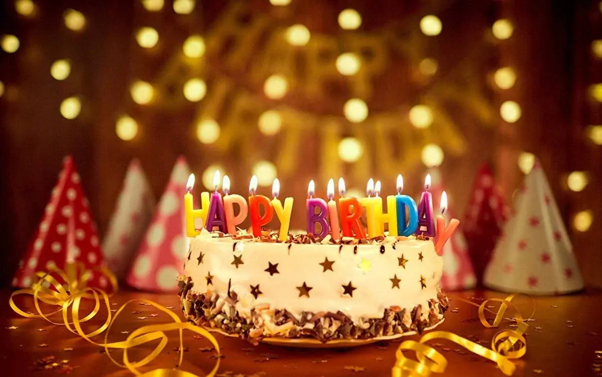 رسائل عيد ميلاد طفل عمره سنة
