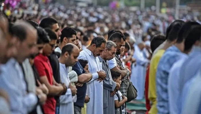 متى موعد صلاة عيد الفطر
