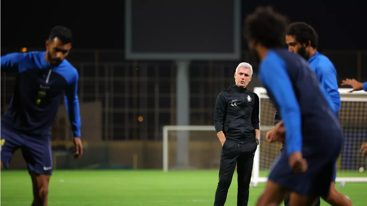 تناقضات وإجابات تحرج الاتحاد والنصر!