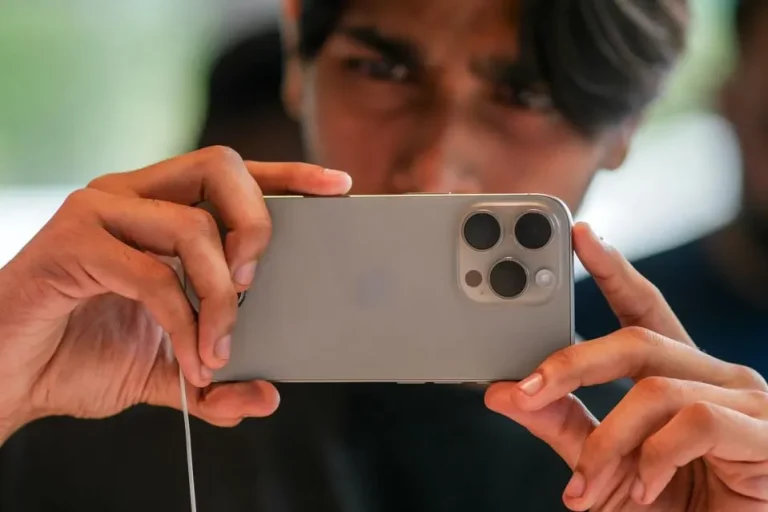 ارتفاع أسعار هاتف iPhone 17.. تعرف على سعر الجوال في السعودية والدول العربية