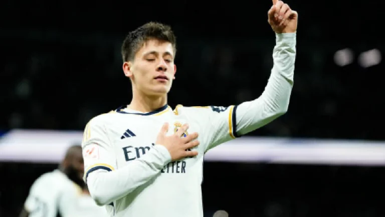 أردا جولر ينفي شائعات رحيله عن ريال مدريد: باير ليفركوزن خارج الحسابات
