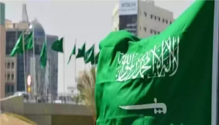 إلغاء نظام الكفيل في السعودية.. شائعات أم حقيقة؟ تفاصيل مبادرة تحسين العلاقات التعاقدية