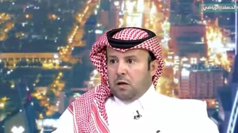 أعرج وبلا دكة!! القحطاني يكشف “أزمة” النصر الفنية.. حتى بوجود رونالدو