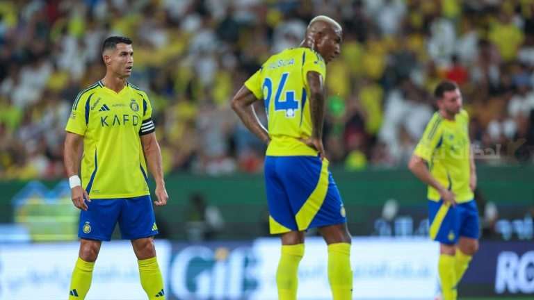 لاعب واحد في 14 شهرًا!! كارثة مدوية يكشفها السهلي عن صفقات النصر