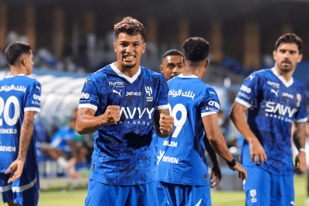 الهلال يستعيد صدارة