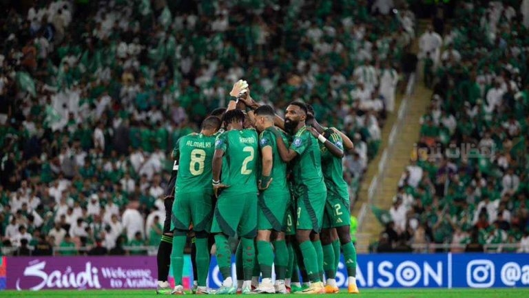 خطة لإنقاذ الأخضر من “الدرجة الأولى والثانية”!! ونجم الهلال دليل نجاح