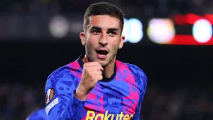 برشلونة يستغل الميركاتو الصيفي ويجحف اللاعب النصر لصالحه