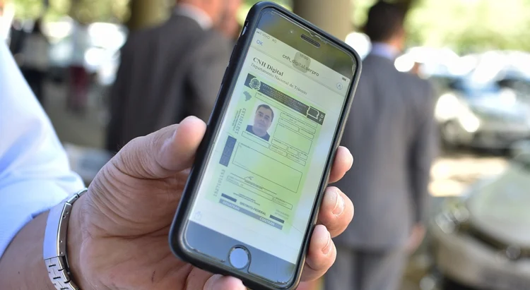 طريقة تفعيل رخصة القيادة الرقمية عبر منصة أبشر إلكترونياً 1447