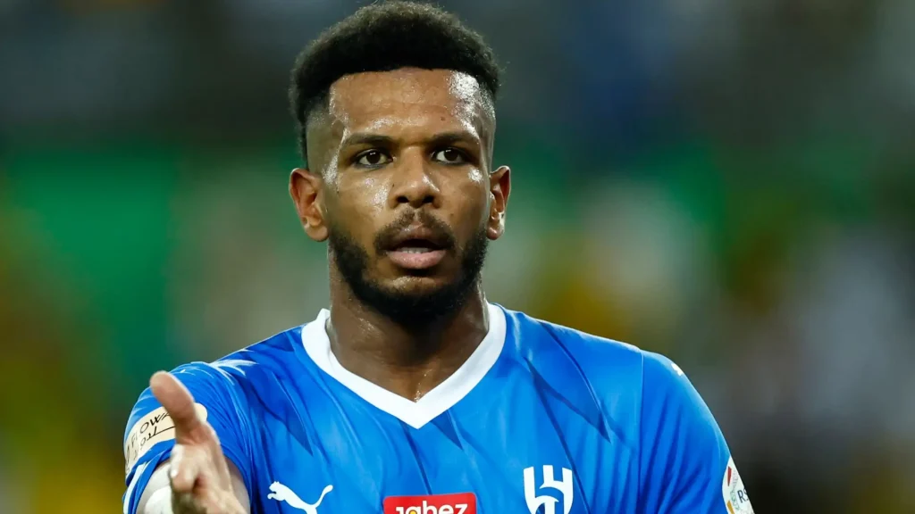 العميد يسخر من منشور الهلال