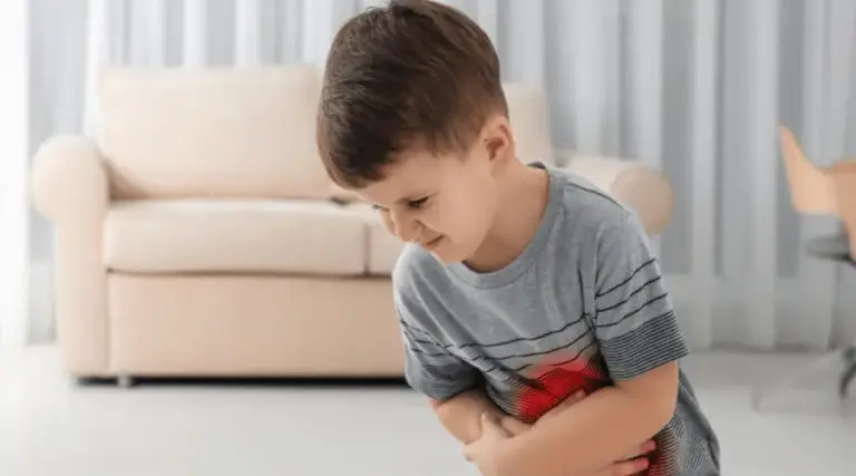 هل الاسهال يسبب خمول عند الاطفال؟ وما هي الأطعمة المناسبة في هذه الحالة؟