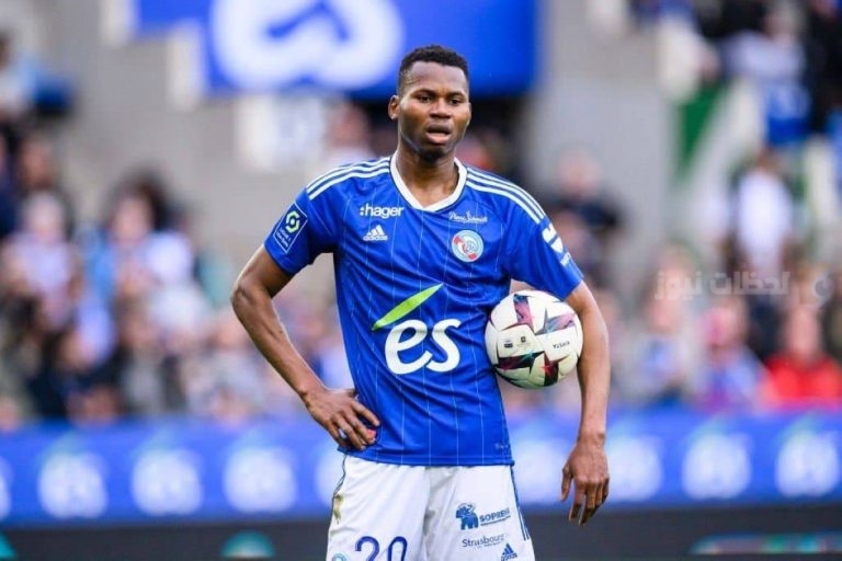 حبيب ديالو يخطف الأضواء ويقود ضمك لتعادل مثير أمام الهلال