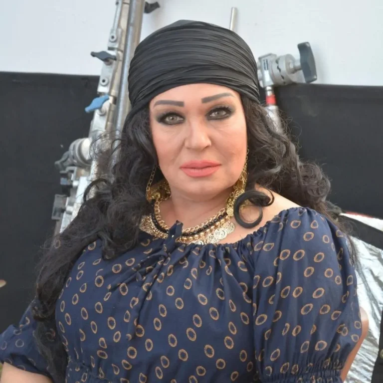 فيفي عبده تشكر الرئيس السيسي: “كتر ألف خيرك ربنا يحفظك لمصر”