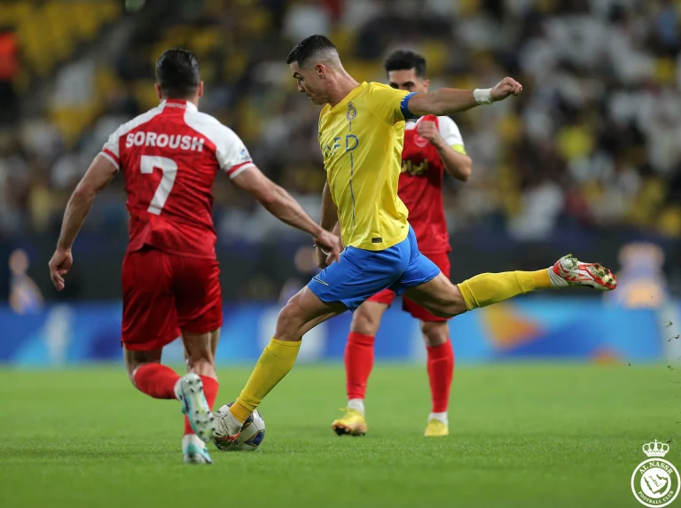 النصر يسافر إلى طهران لمواجهة برسبوليس بغيابات بارزة